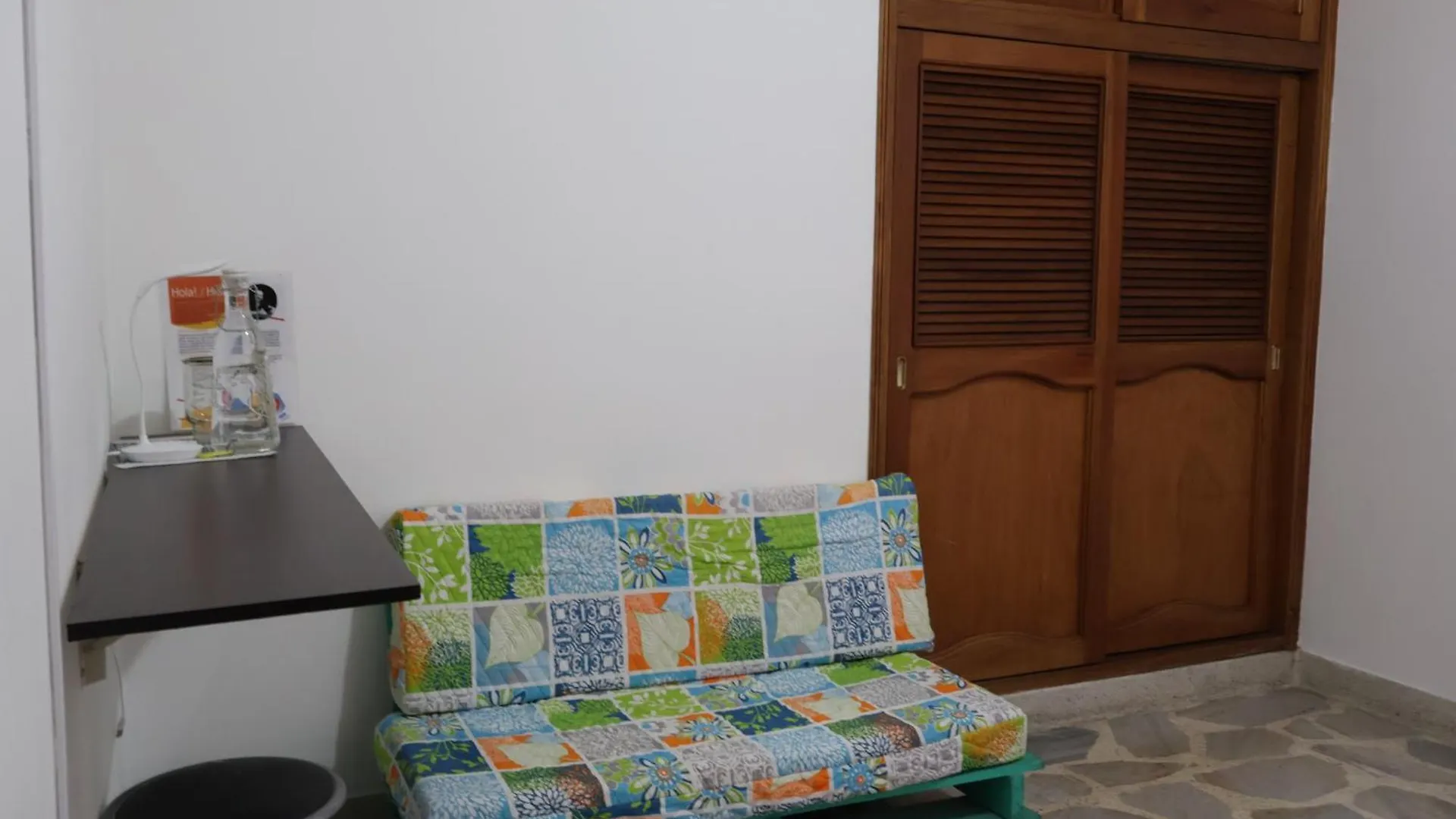 Homestay Living Poblado Manila 3029 Habitacion Doble Con Bano Privado Medellin Colombia